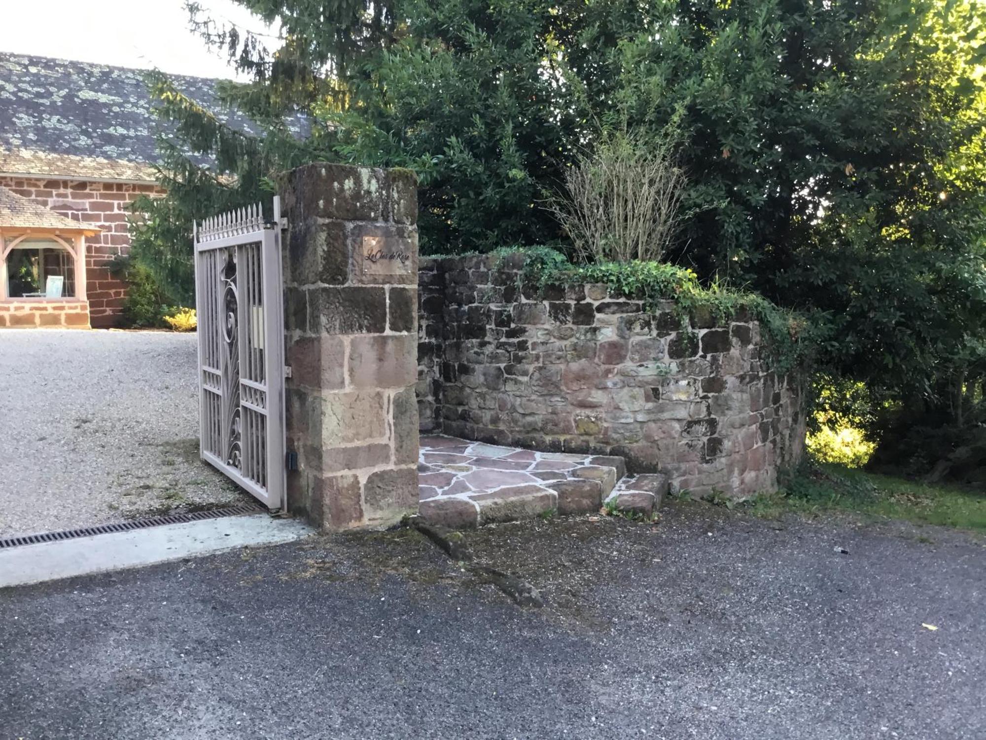 Le Clos De Rose Ussac Eksteriør bilde